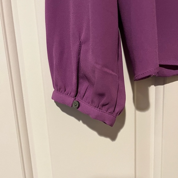 Banana Republic lilac keyhole blouse size small petite - Picture 8 of 14